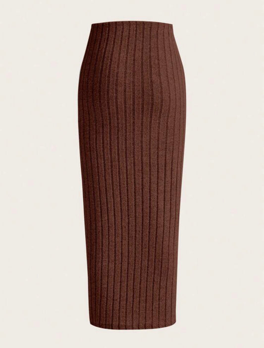 Knit pencil skirt in brown