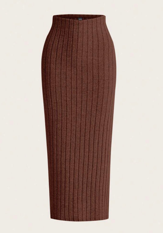 Knit pencil skirt in brown